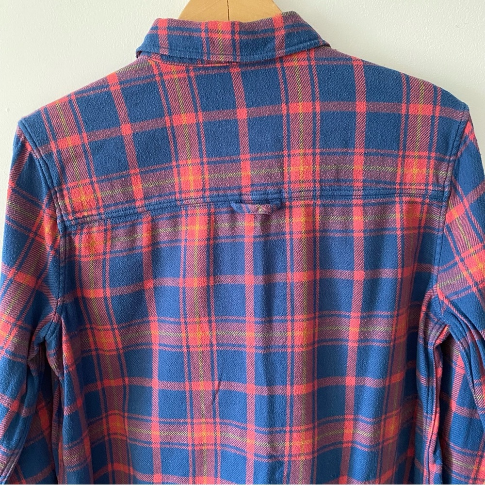 Roots blue and red check flannel shirt blouse size medium womens - Picture 12 of 15